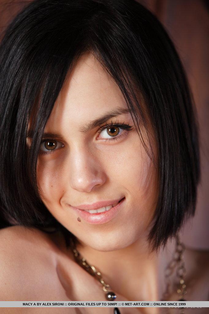 Eceabat Escort Bayan İdil